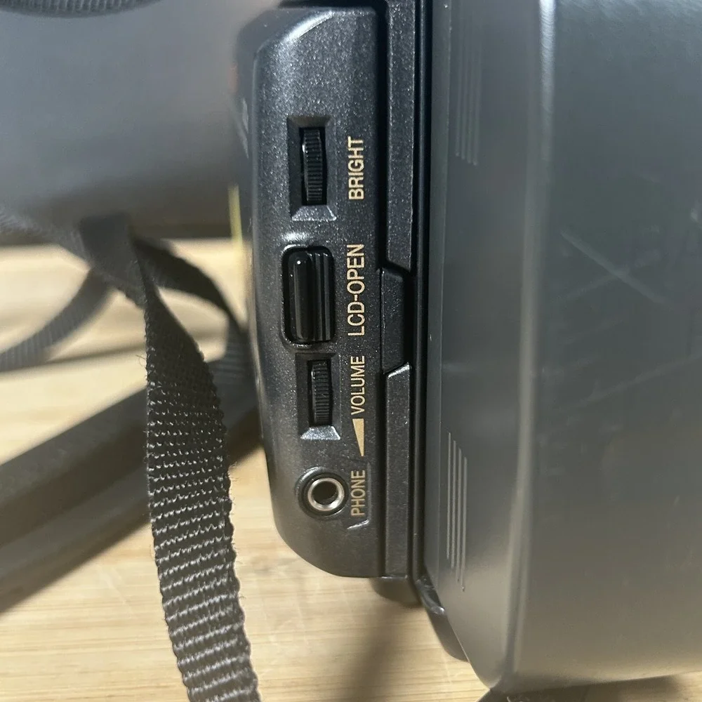 Panasonic Palmcorder PV-L858D VHS-C Photoshot Camcorder Bundle TESTED WORKING